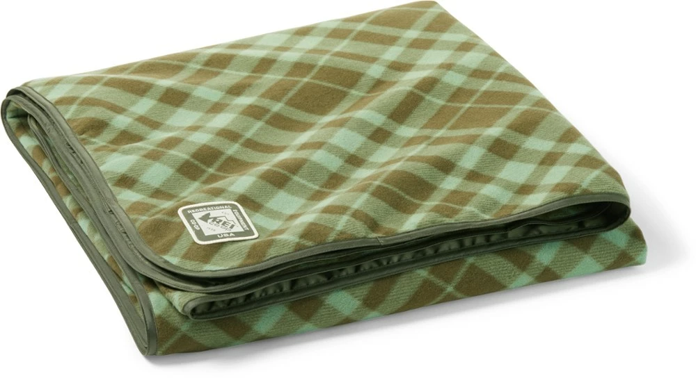 REI Co-op Outdoor Blanket 4 REI Co-op Outdoor Blanket - Image 2
