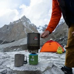 MSR Reactor Stove System - 1.7 Liter -Cheap Hike Harbor Store 20e40559 feda 45e1 9ebc 82c6b73e335b