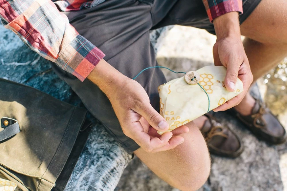 Bee's Wrap Sandwich Wrap - Honeycomb Print - None 8 Bee's Wrap Sandwich Wrap - Honeycomb Print - None - Image 6