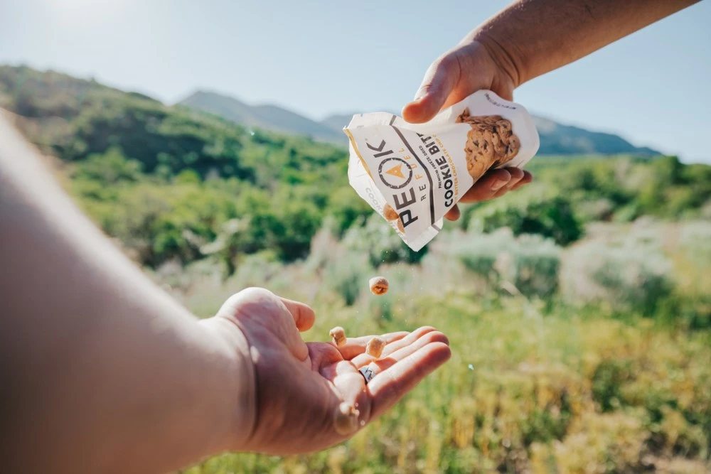 PEAK REFUEL Peanut Butter Chocolate Chip Cookie Bites 5 PEAK REFUEL Peanut Butter Chocolate Chip Cookie Bites - Image 3