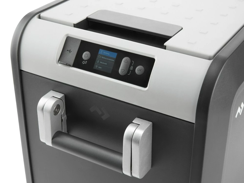 Dometic CFX3-25 Powered Cooler 4 Dometic CFX3-25 Powered Cooler - Image 2