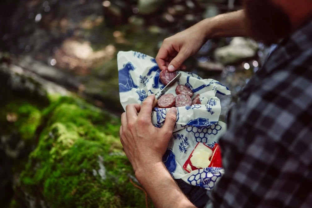 Bee's Wrap Lunch Pack - Bees and Bears Print - None 10 Bee's Wrap Lunch Pack - Bees and Bears Print - None - Image 8