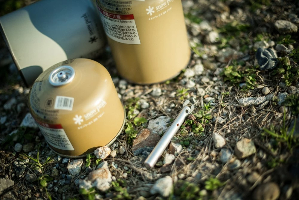 Snow Peak Kuwagata Fuel Canister Recycling Tool - None 6 Snow Peak Kuwagata Fuel Canister Recycling Tool - None - Image 4